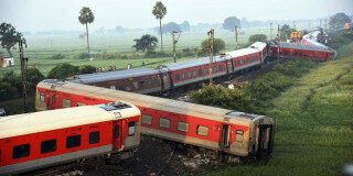 Σοβαρή σύγκρουση δύο τρένων στη Σλοβακία: Δεκάδες τραυματίες, χωρίς νεκρούς