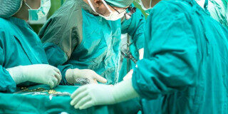 Διεθνής αλυσίδα ζωής: Τρεις ασθενείς σώζονται με διασταυρούμενες μεταμοσχεύσεις νεφρού