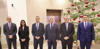 Νέα πρόσωπα στην Κυβέρνηση: Ανάληψη καθηκόντων και «μήνυμα ευθύνης» από τον ΠτΔ