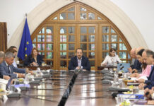 Αποφάσεις-σταθμός από το Υπουργικό: Στέγη, Συνταγματική αλλαγή με εισηγήσεις FBI και ψήφος στους εκ μητρογονίας εκτοπισθέντες